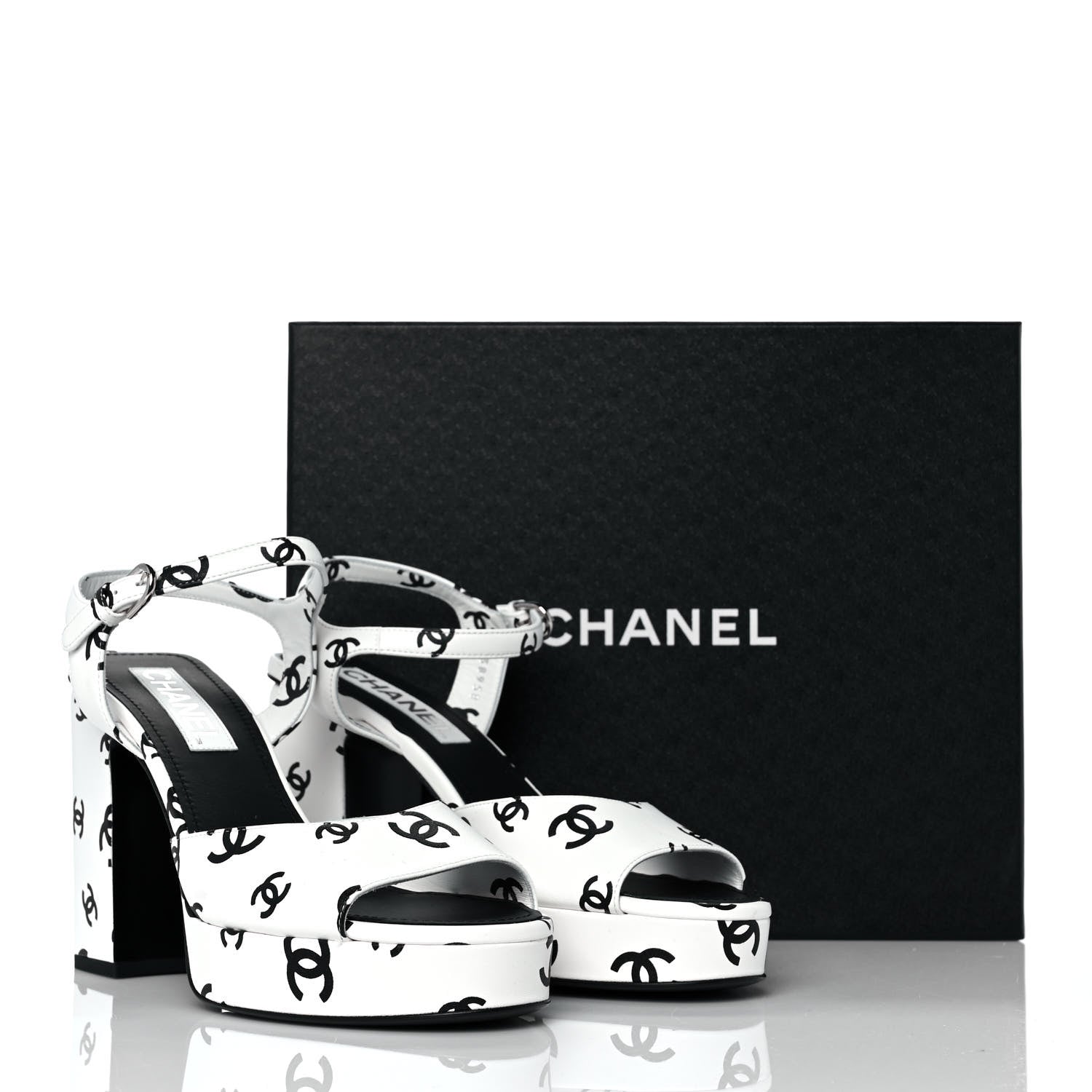Chanel Printed Lambskin Coco Beach Platform Sandals 40 White Black 9 of 9