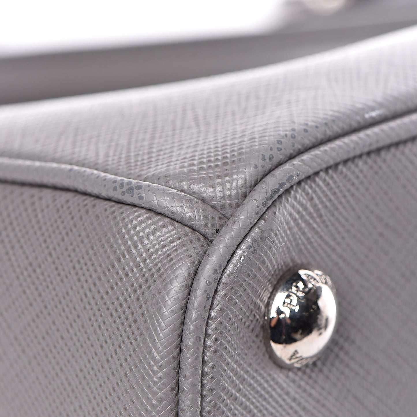 Saffiano Medium Galleria Double Zip Tote Marmo
