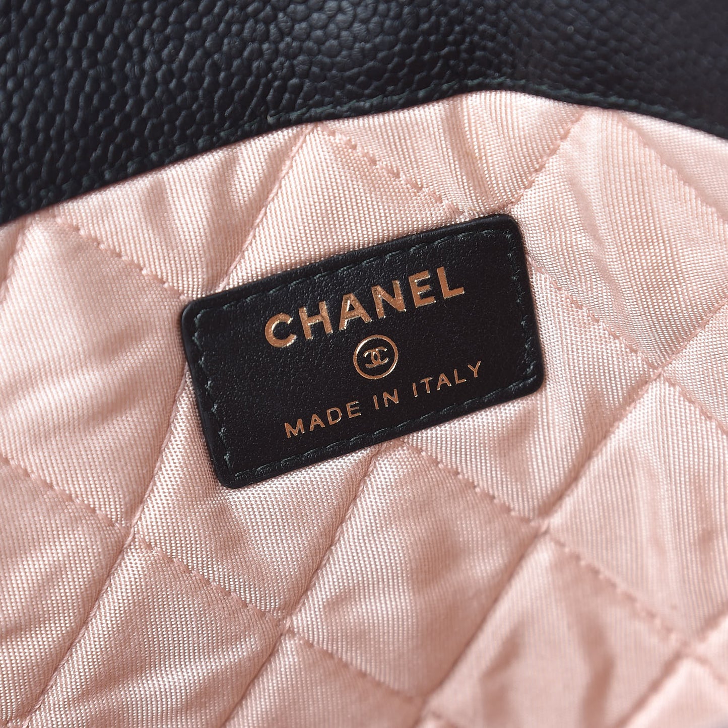 Caviar Quilted CC Box Flap Pouch Black