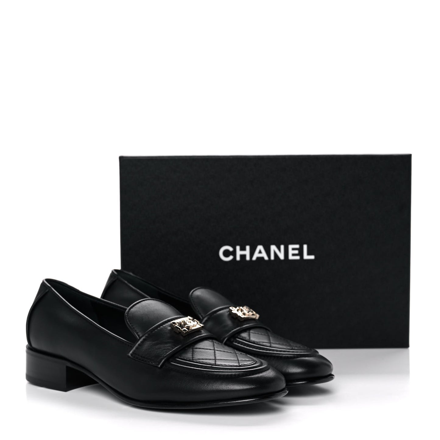 Lambskin Quilted Womens CC Loafers 39.5 Black