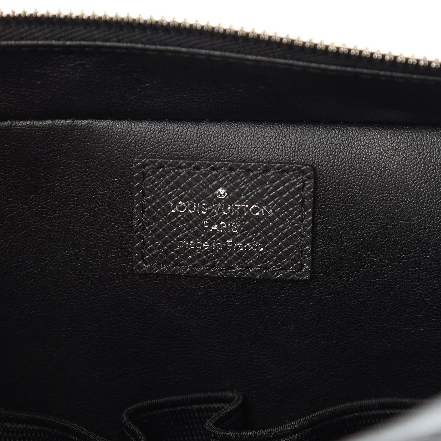 Louis Vuitton Taiga Toiletry Pouch GM Black 6 of 7