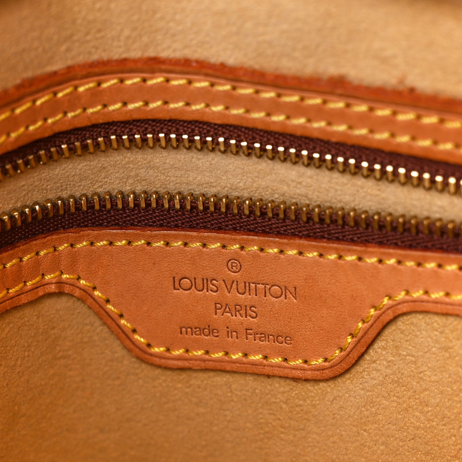 Louis Vuitton Monogram Looping MM 6 of 10