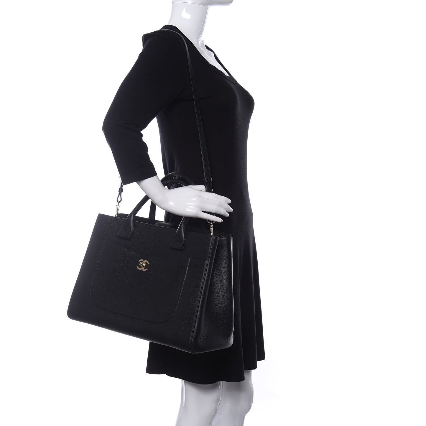Grained Calfskin Medium Neo Executive Shopper Tote Black