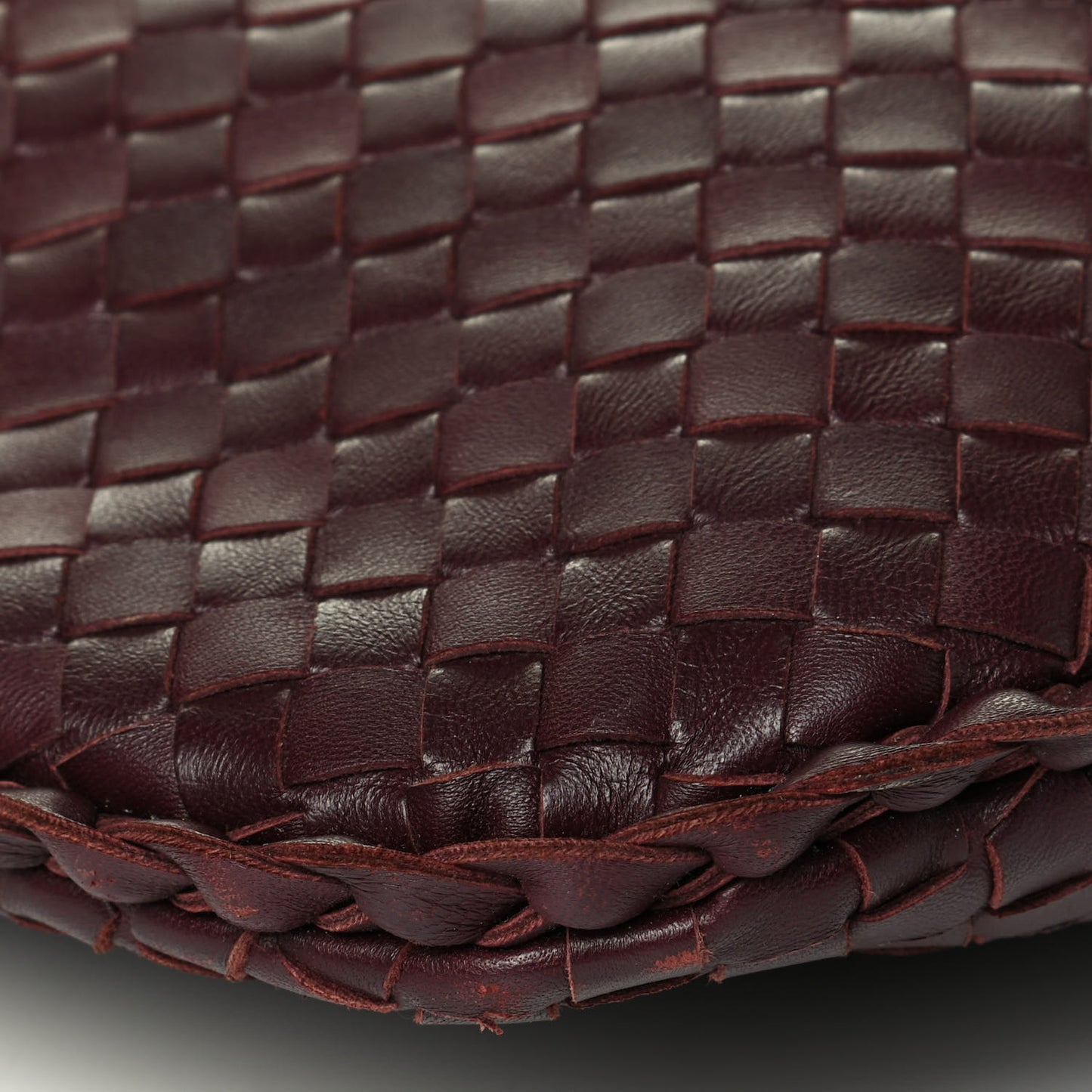Nappa Intrecciato Medium Veneta Hobo Aubergine