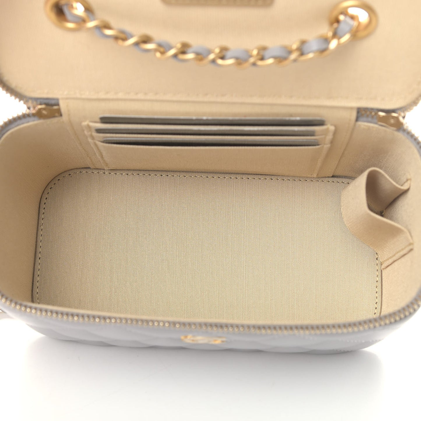 Lambskin Quilted Small Pearl Crush Vanity Case With Chain Grey
