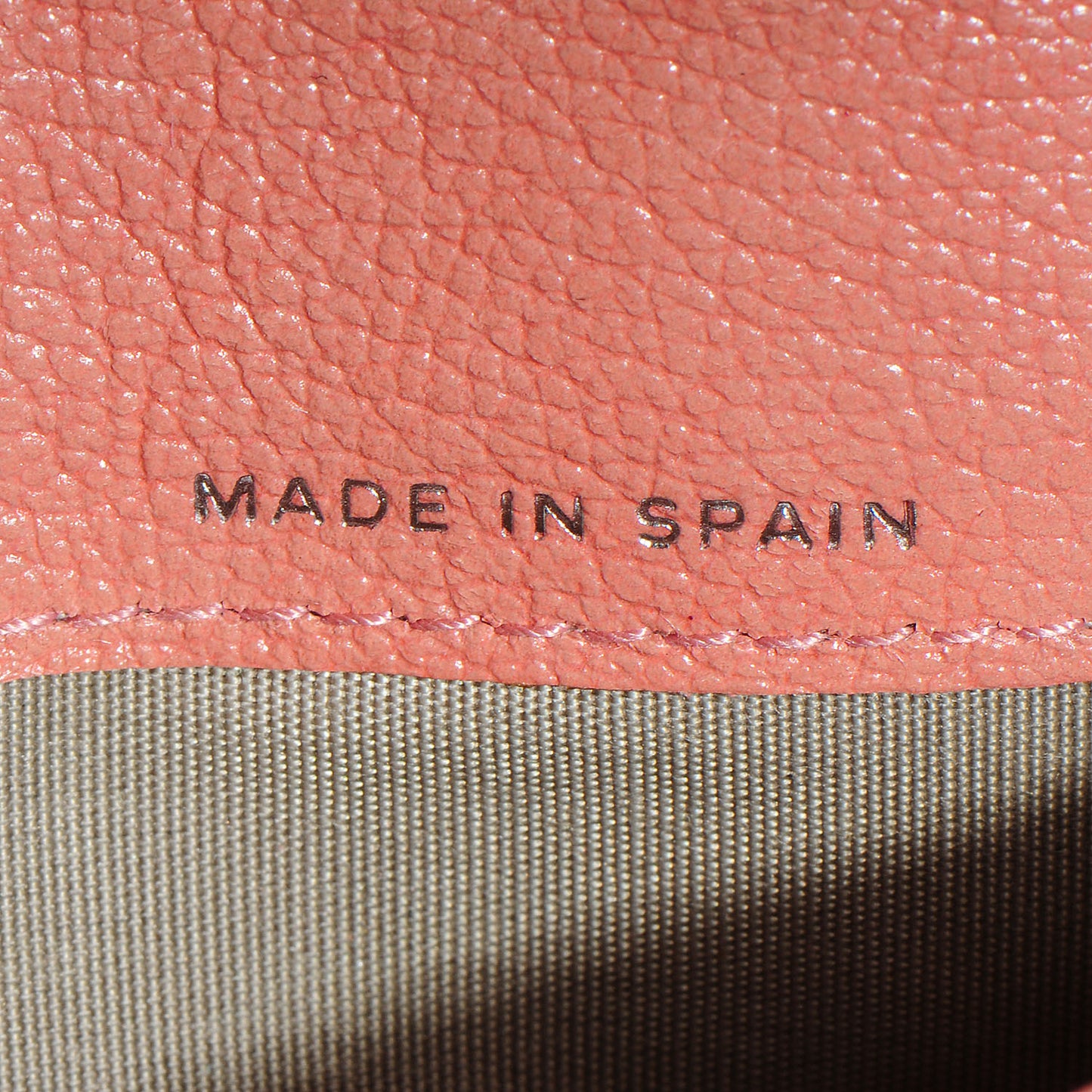Goatskin CC Jacket Embossed Yen Wallet Pink