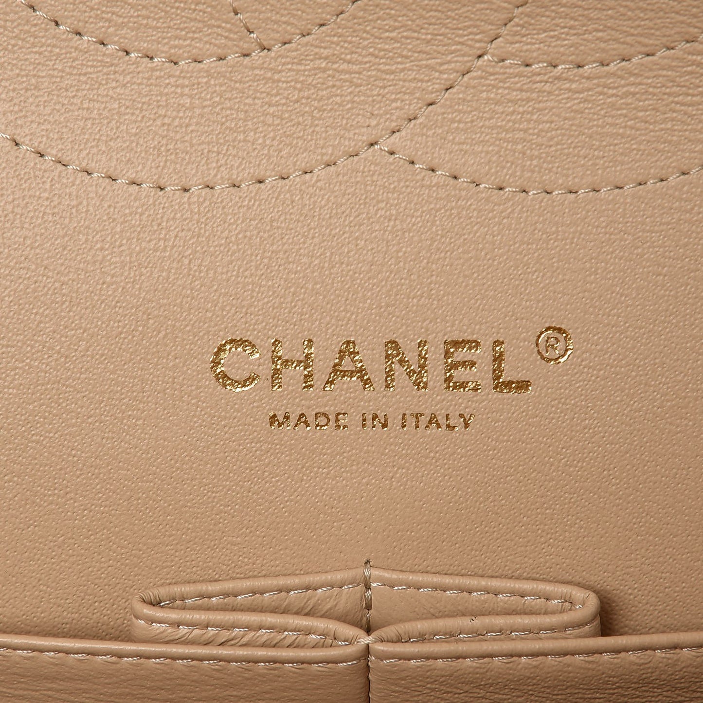 Caviar Quilted Jumbo Double Flap Beige Clair