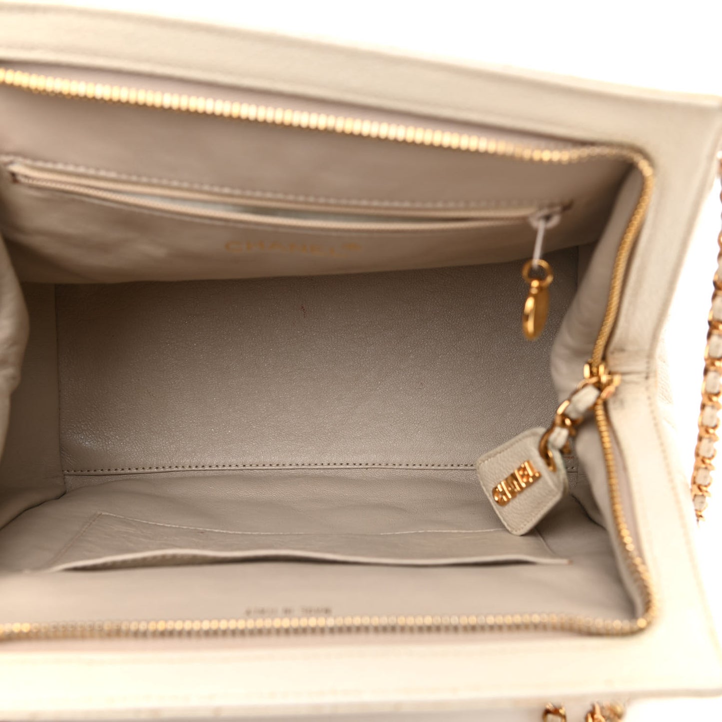 Caviar Quilted Small Chain Shoulder Bag White