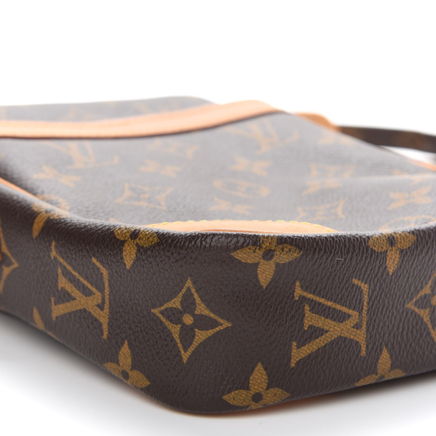Louis Vuitton Monogram Danube 21 7 of 8