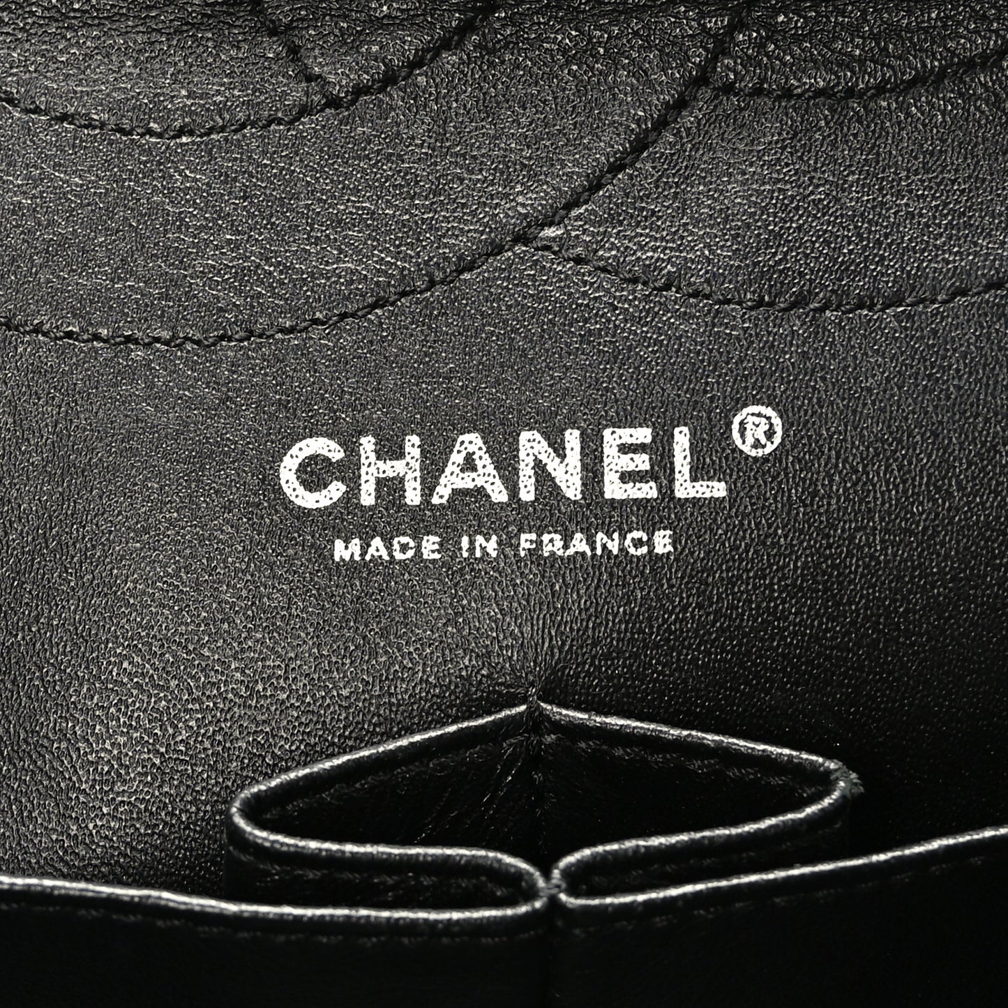 Distressed Patent Quilted 2.55 Reissue Flap 227 Black