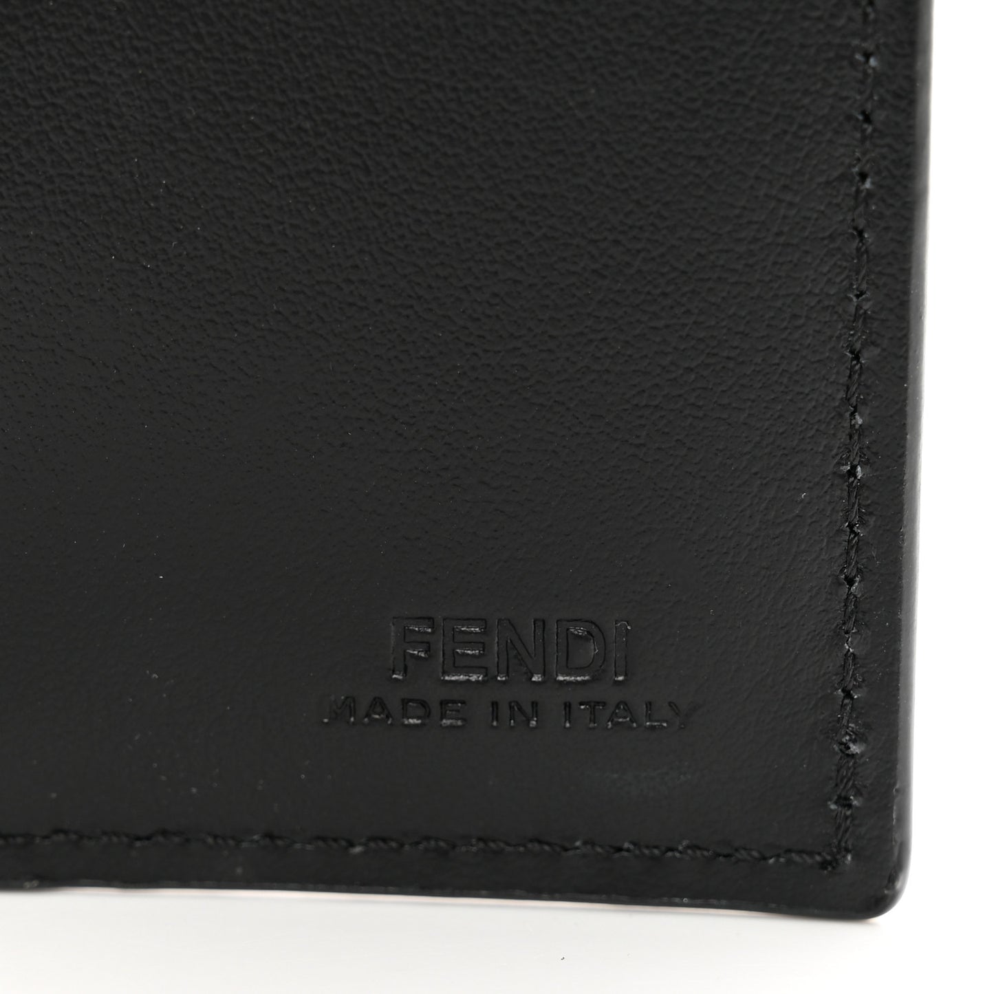 Vitello Cruise F is Fendi Compact Bi-Fold Wallet Black