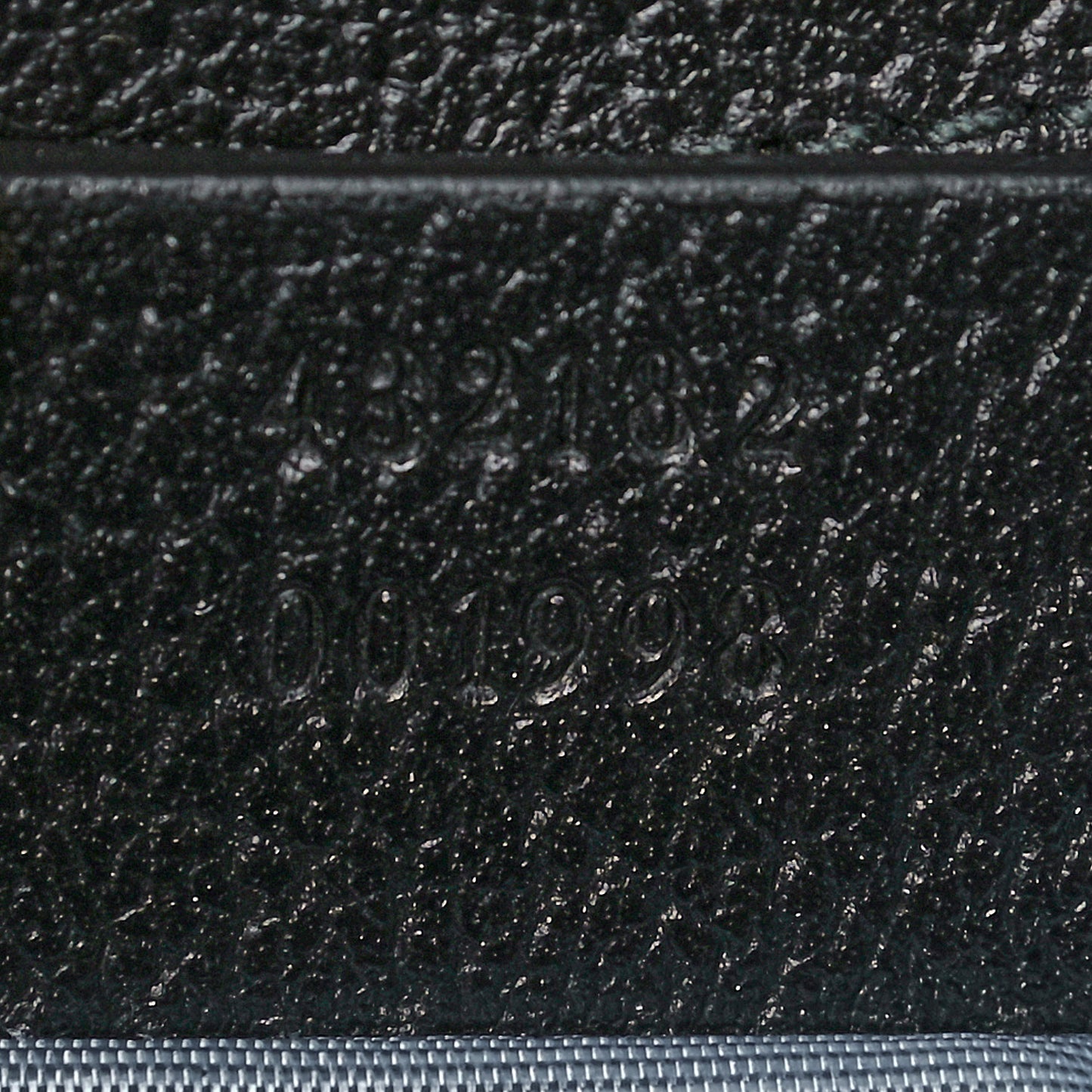 Grained Calfskin Bee Star Small Padlock Shoulder Bag Black
