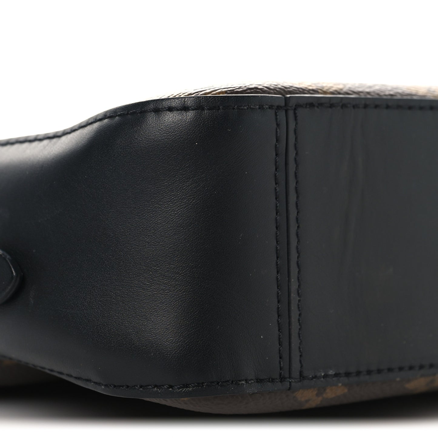 Monogram Saintonge Black Black