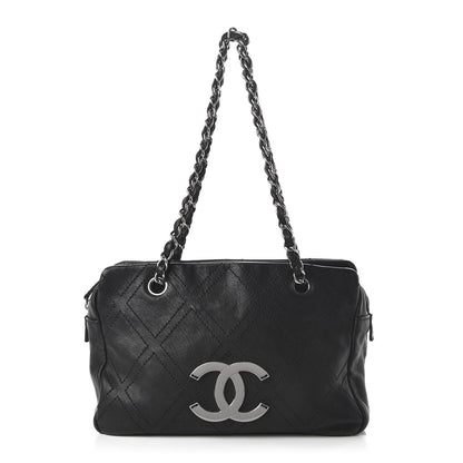 Chanel Calfskin Diamond Stitch Tote Black 1 of 10