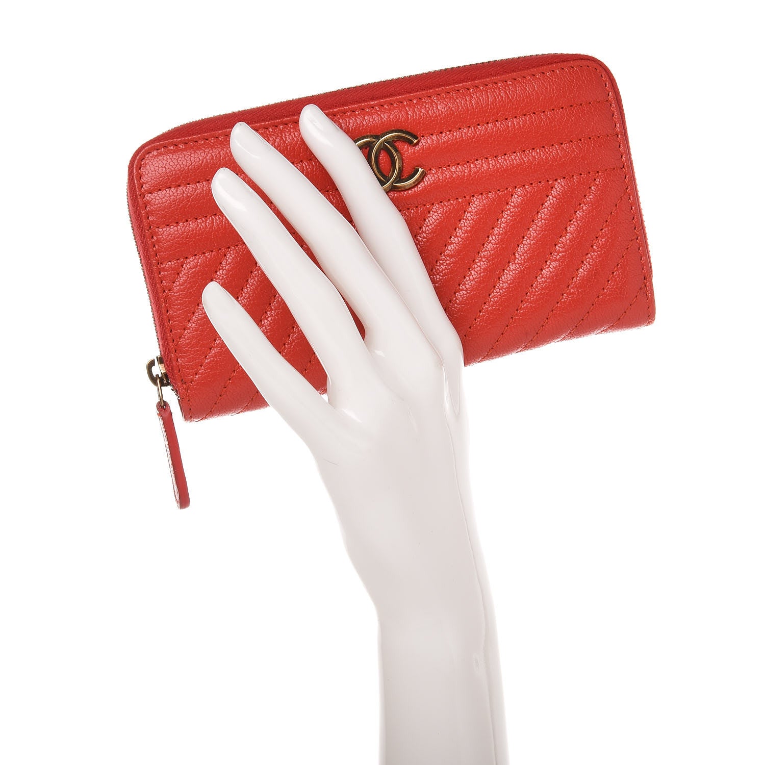 Chanel Shiny Goatskin Diagonal Quilted Small Zip Around Wallet Red 2 of 11