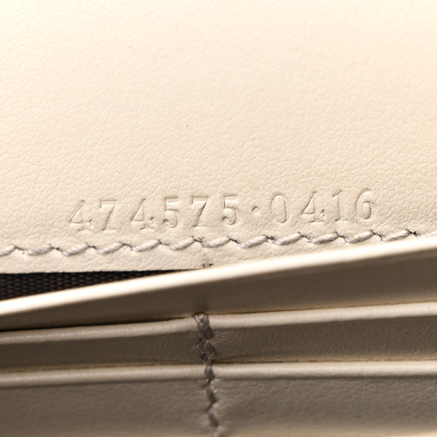 Gucci Calfskin Matelasse GG Marmont Chain Wallet Mystic White 9 of 17