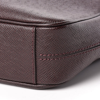 Louis Vuitton Taiga Porte Documents Voyage PM Acajou 11 of 11