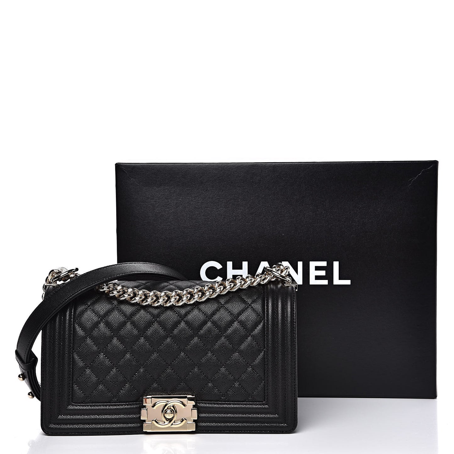 Caviar Quilted Medium Boy Flap Black