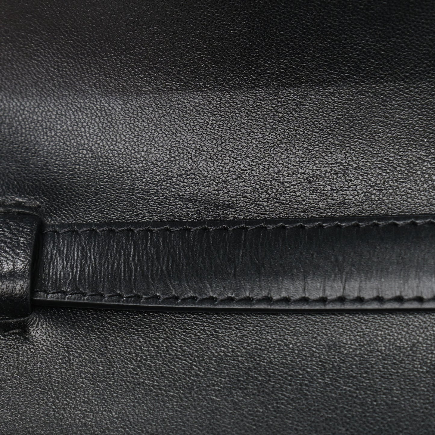 Box Calfskin Small Classic Box Flap Bag Black