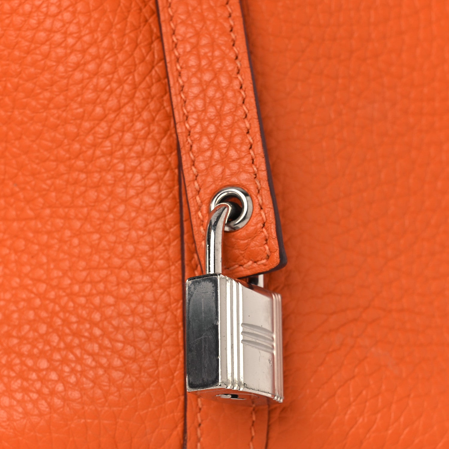Hermes Taurillon Clemence Picotin Lock 18 PM Orange 1843139