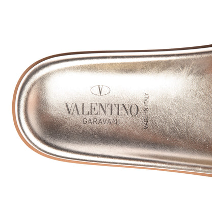 Valentino Garavani PVC Metallic Nappa Rockstud Moonwalk Flat Slide Sandals 39.5 Platino Transparent 7 of 8