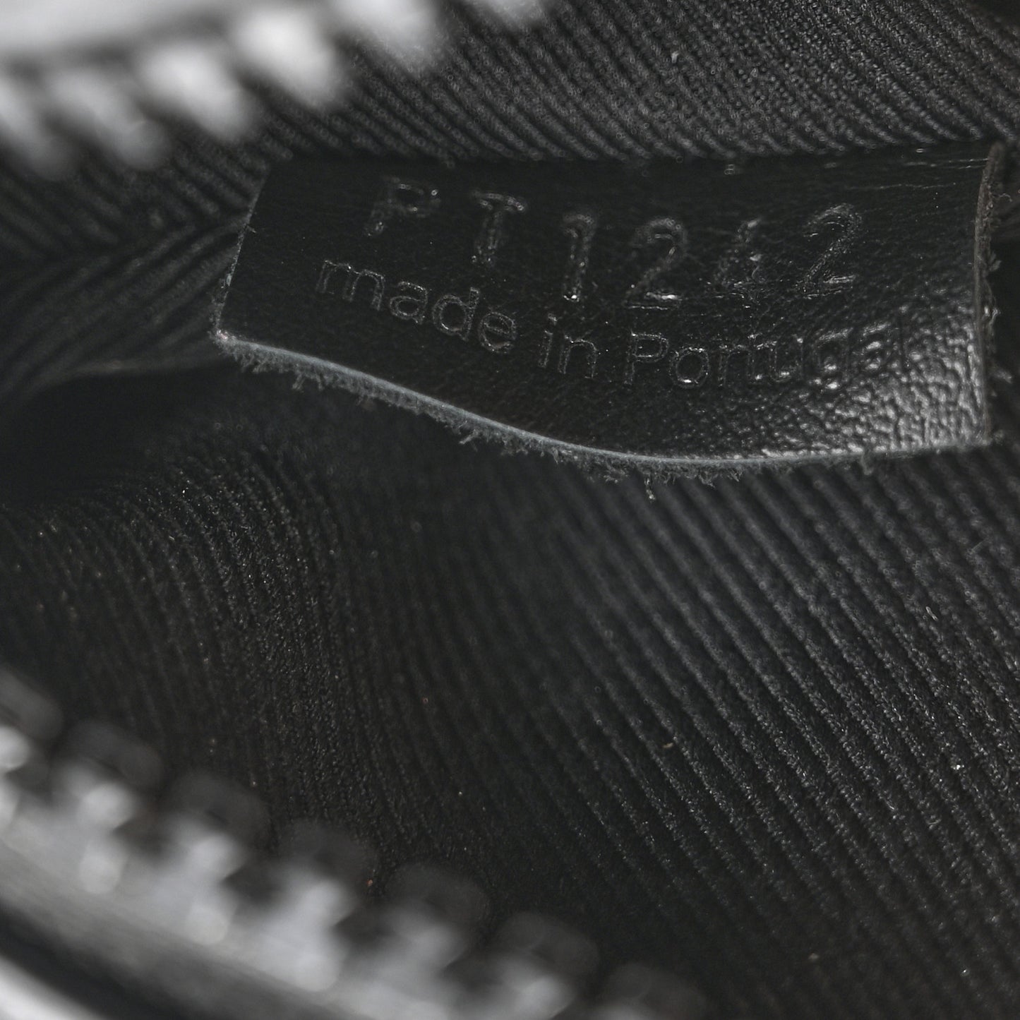 Taurillon Monogram Uniformes Solar Ray Soft Pochette Volga Belt Bag Black