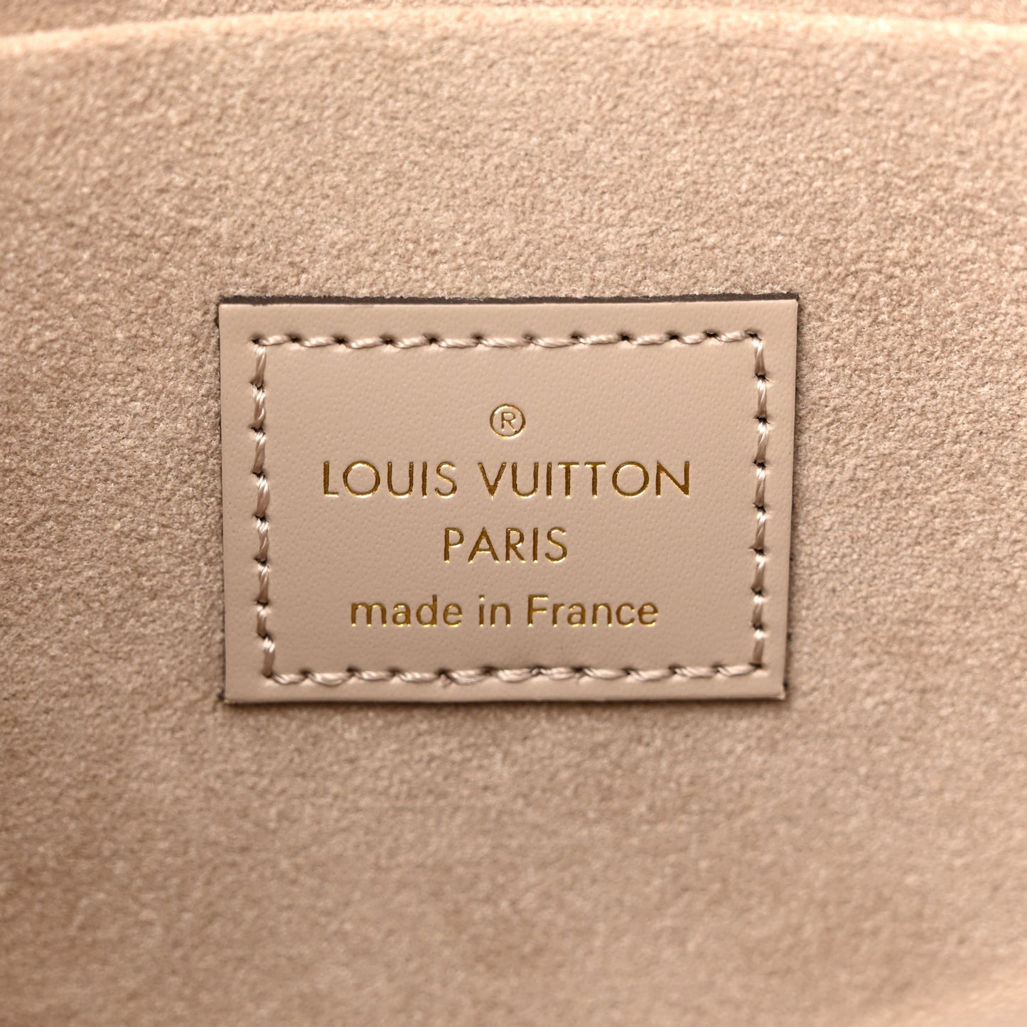 Epi Felicie Pochette Chain Wallet Galet