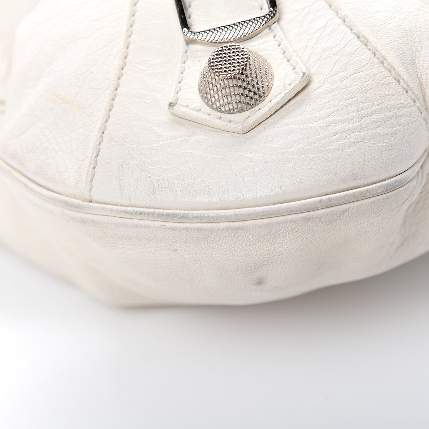 Agneau Giant 21 Silver Hardware Slim Hobo