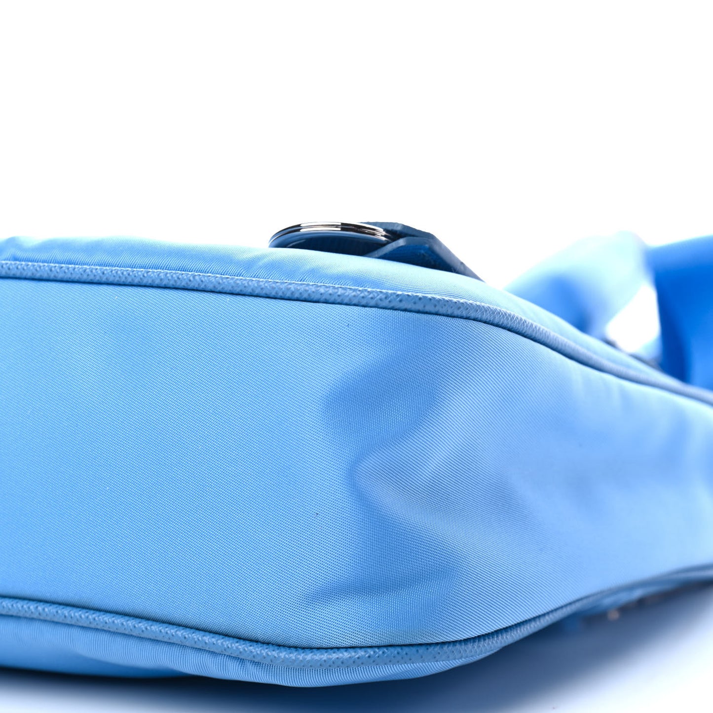 Nylon Re-Edition 2005 Shoulder Bag Pervinca