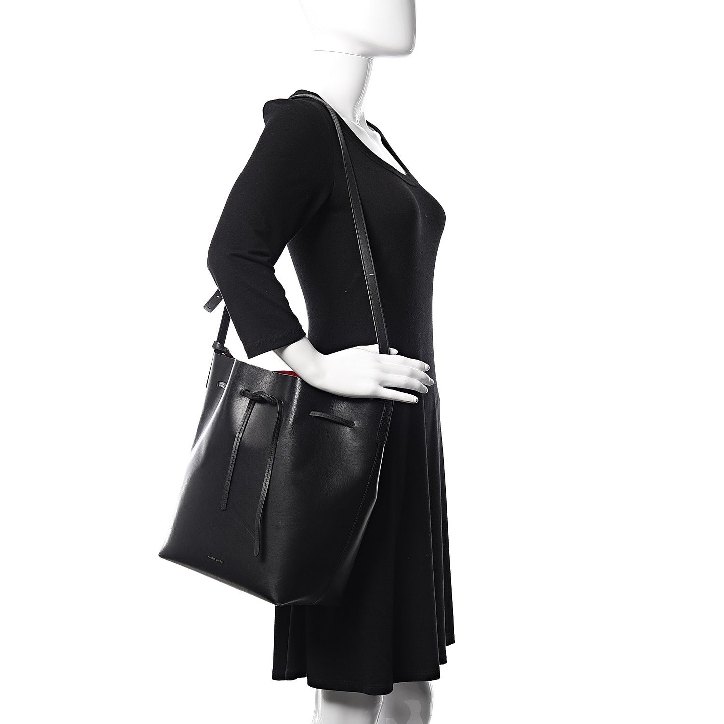 Vegetable Tanned Calfskin Bucket Bag Black Flamma