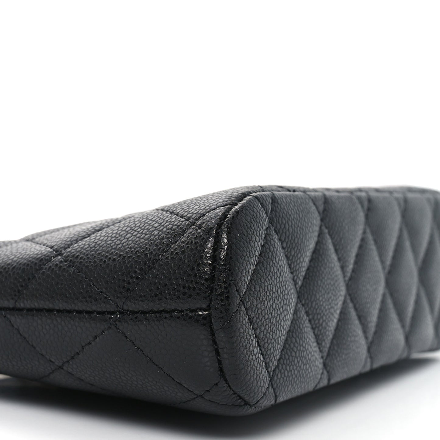 Caviar Quilted Classic Clutch With Chain Black