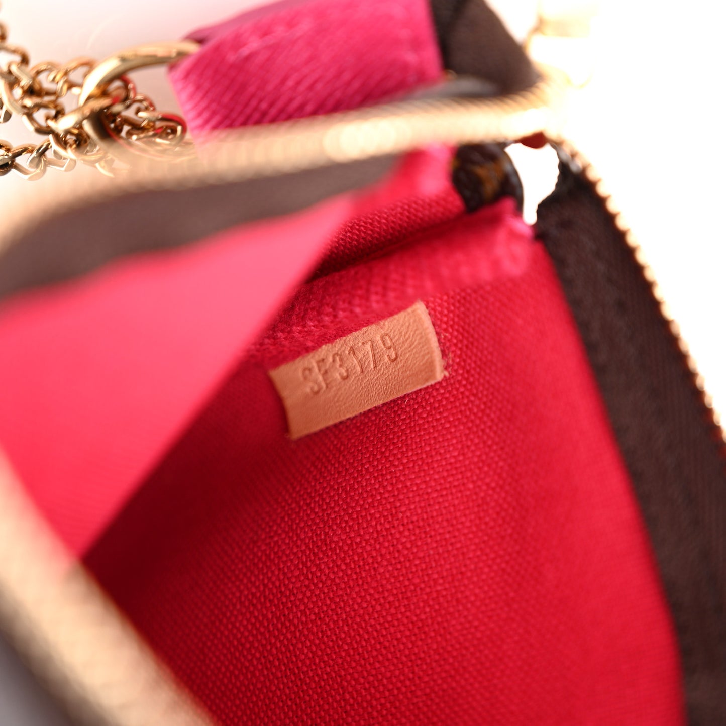 Monogram 2019 Christmas Animation Mini Courchevel Pochette Accessories Fuchsia