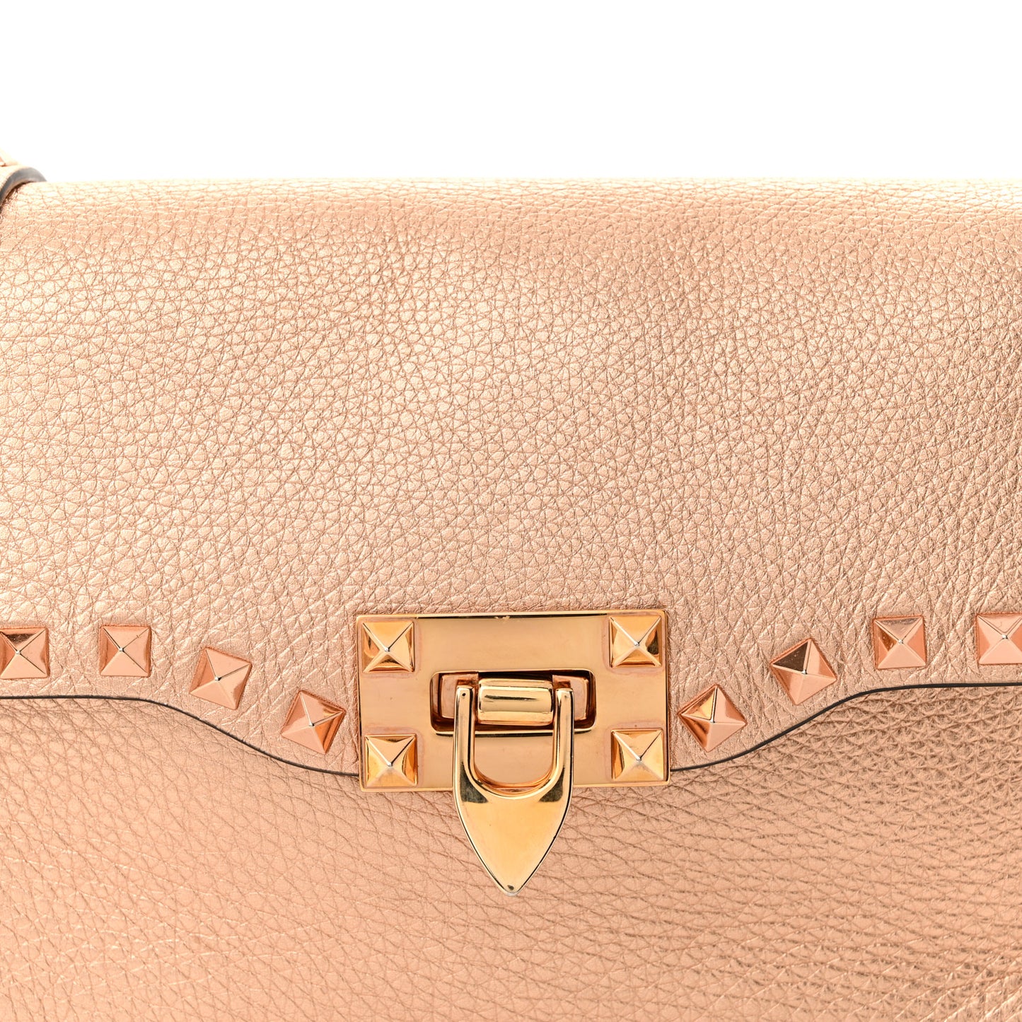 Metallic Pebbled Calfskin Medium Rockstud Flip Lock Crossbody Bag Rame