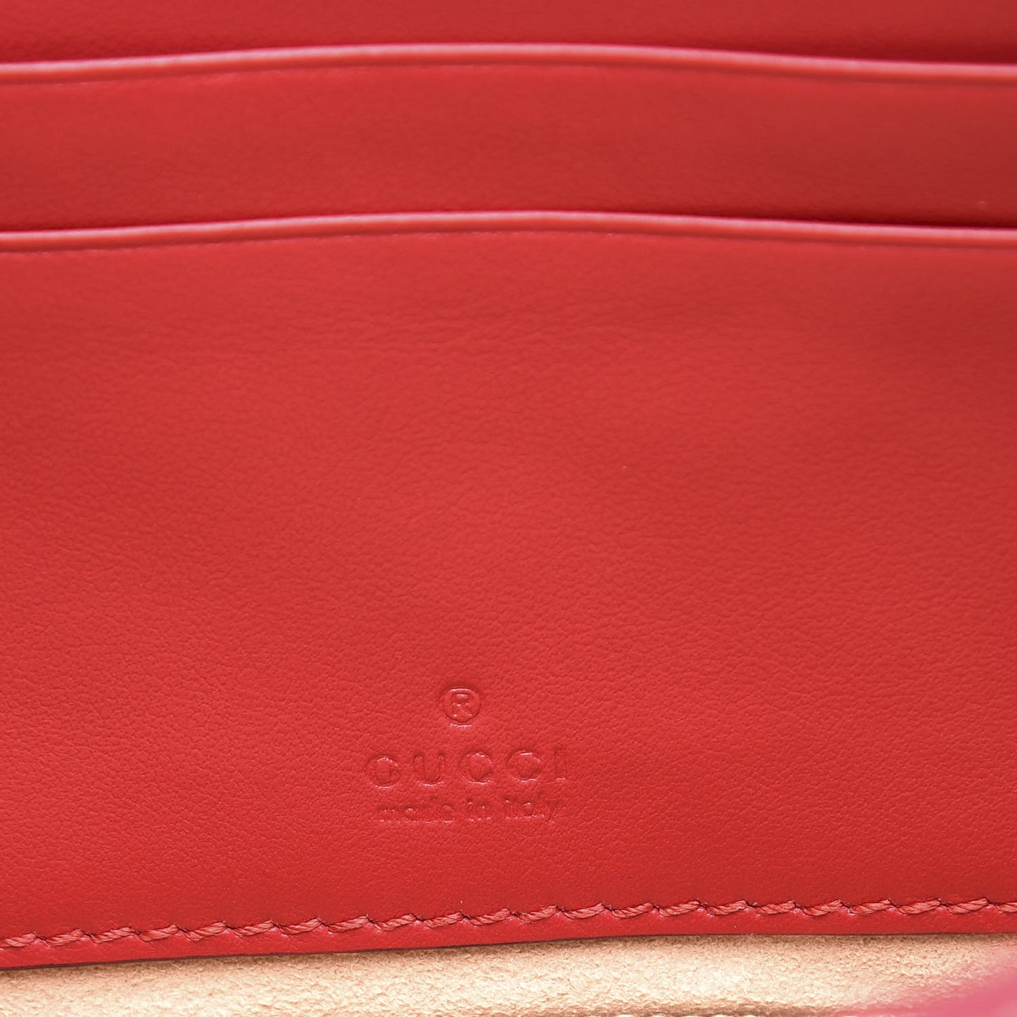 Calfskin Matelasse Mini GG Marmont Chain Crossbody Bag Hibiscus Red