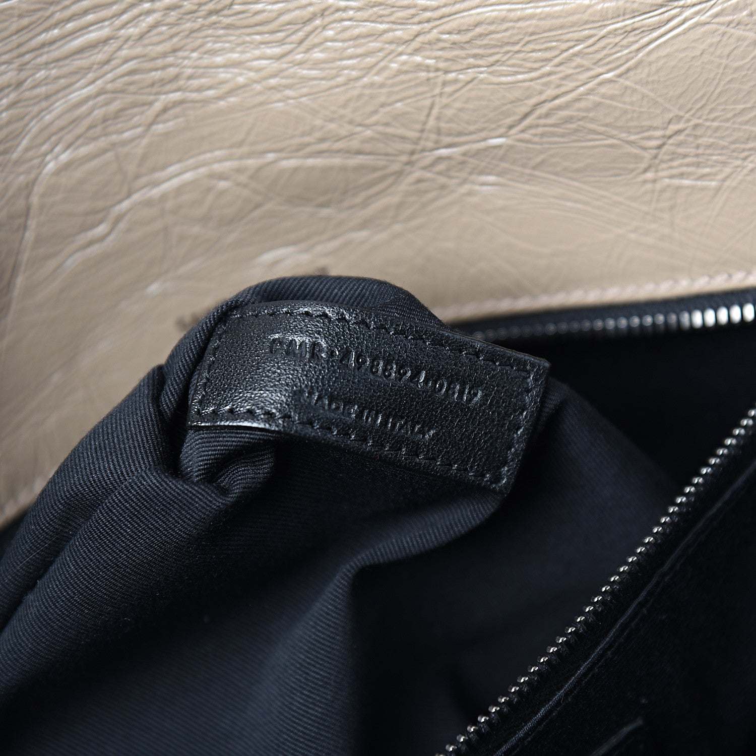 Saint Laurent Crinkled Calfskin Matelasse Monogram Medium Niki Chain Satchel Light Taupe 6 of 10