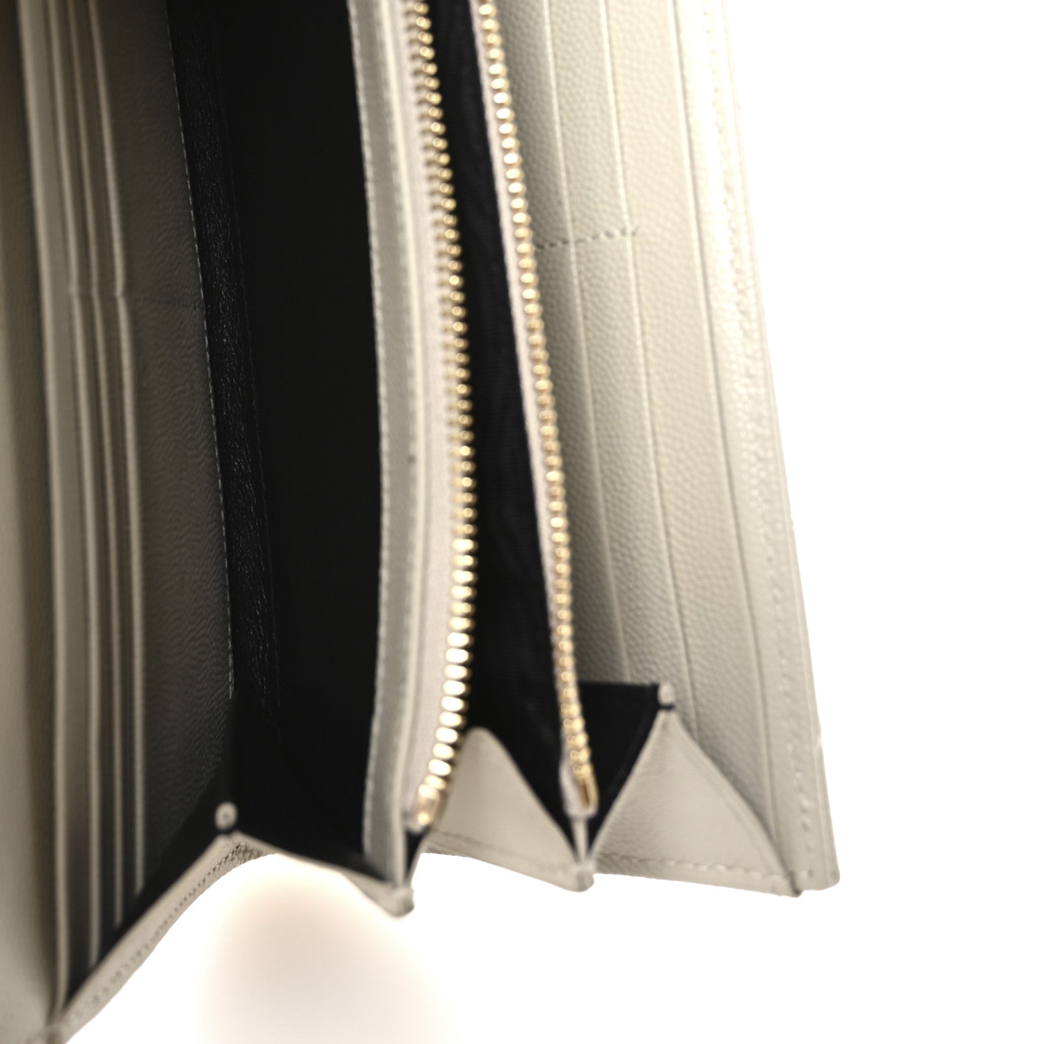Saint Laurent Grain De Poudre Matelasse Chevron Monogram Flap Wallet Crema Soft 5 of 8