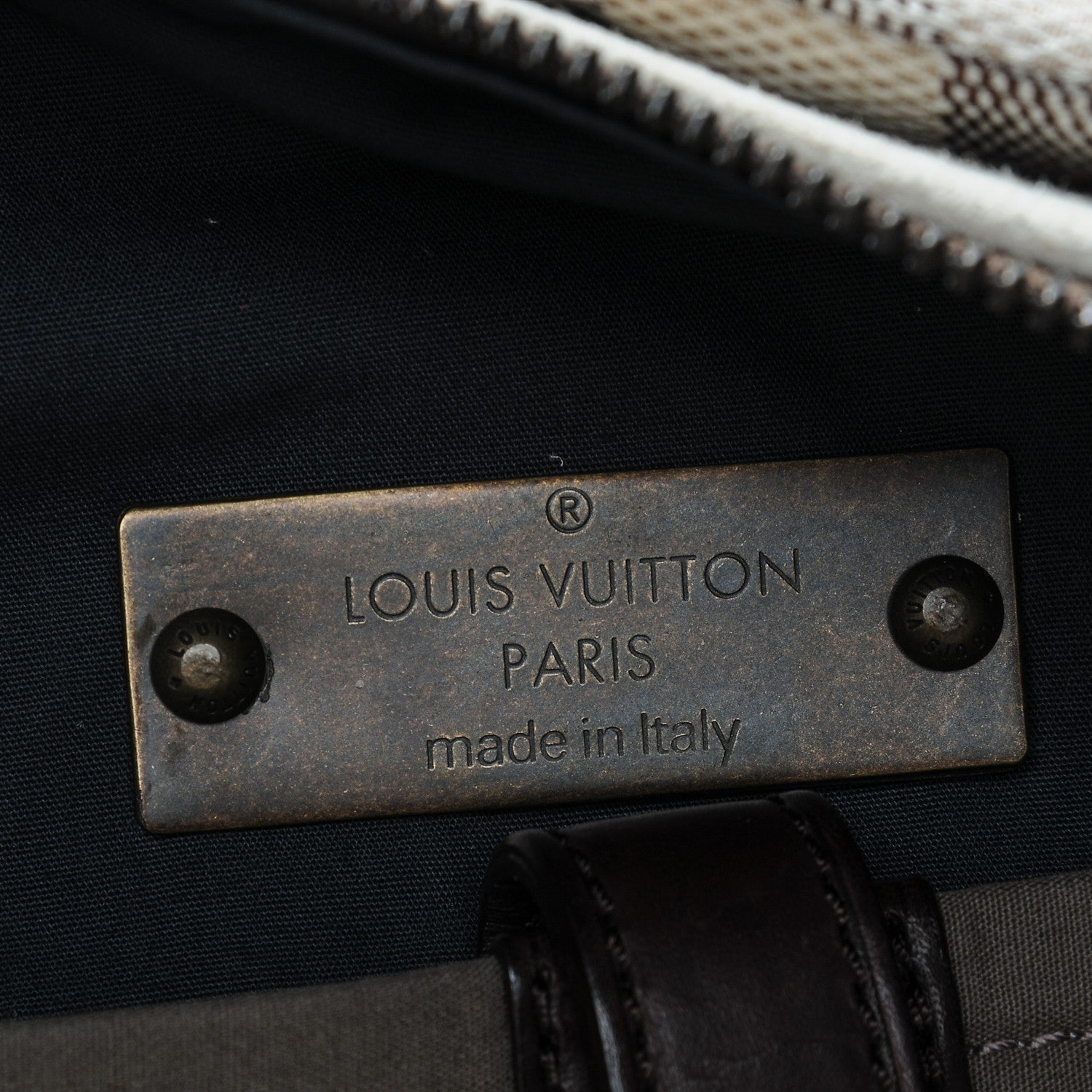 Louis Vuitton Damier Lune Sport Bag 6 of 10