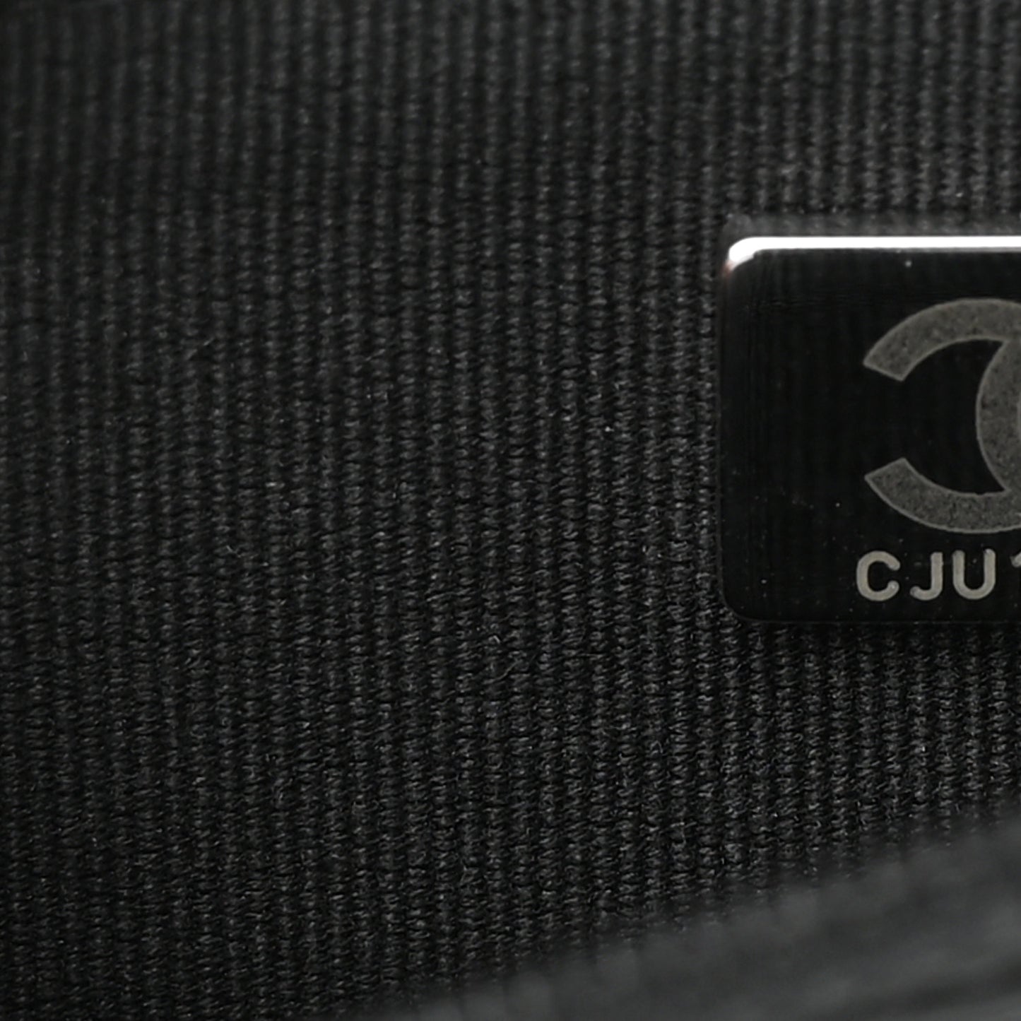 Caviar Quilted Boy Wallet On Chain WOC Black