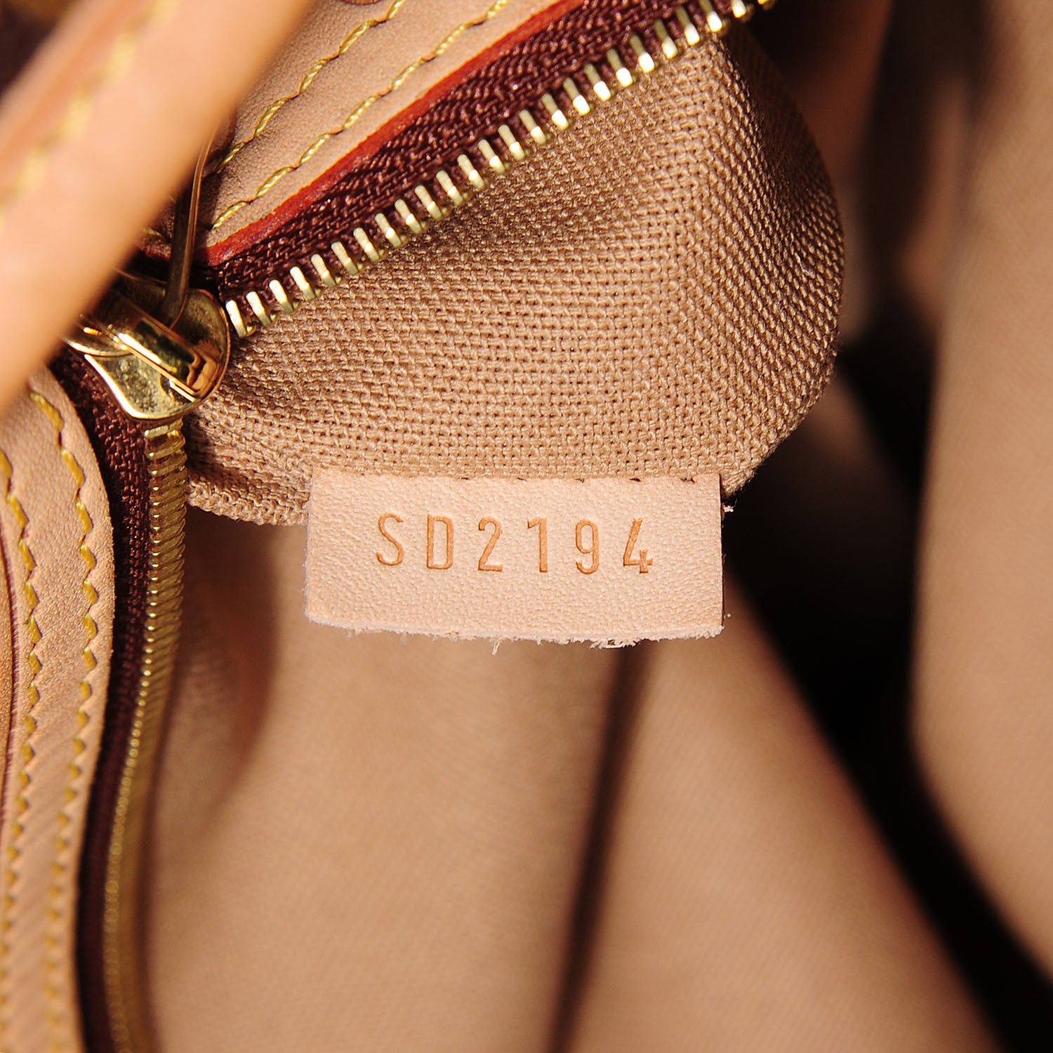 Louis Vuitton Monogram Delightful MM 8 of 8