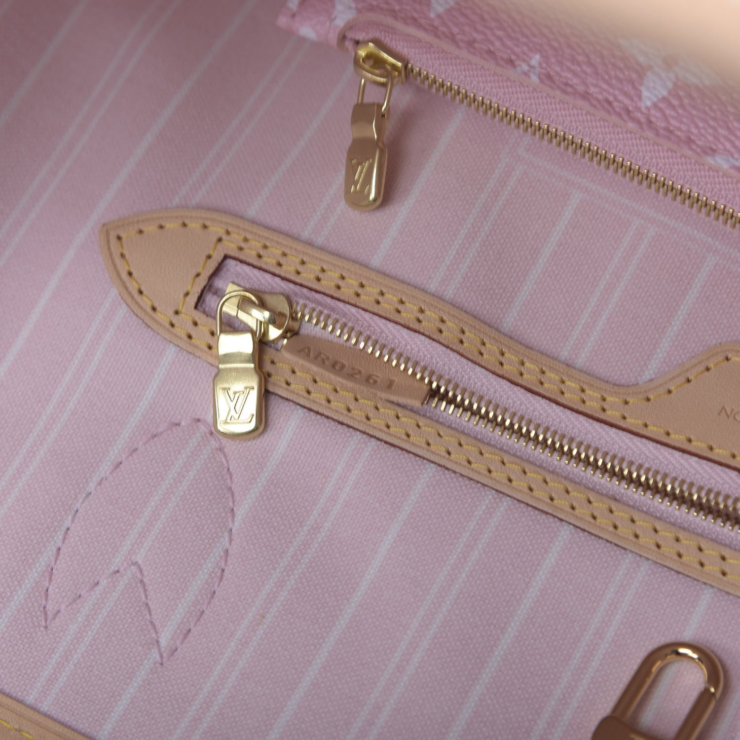 Louis Vuitton Monogram Giant By The Pool Neverfull MM Light Pink 8 of 15