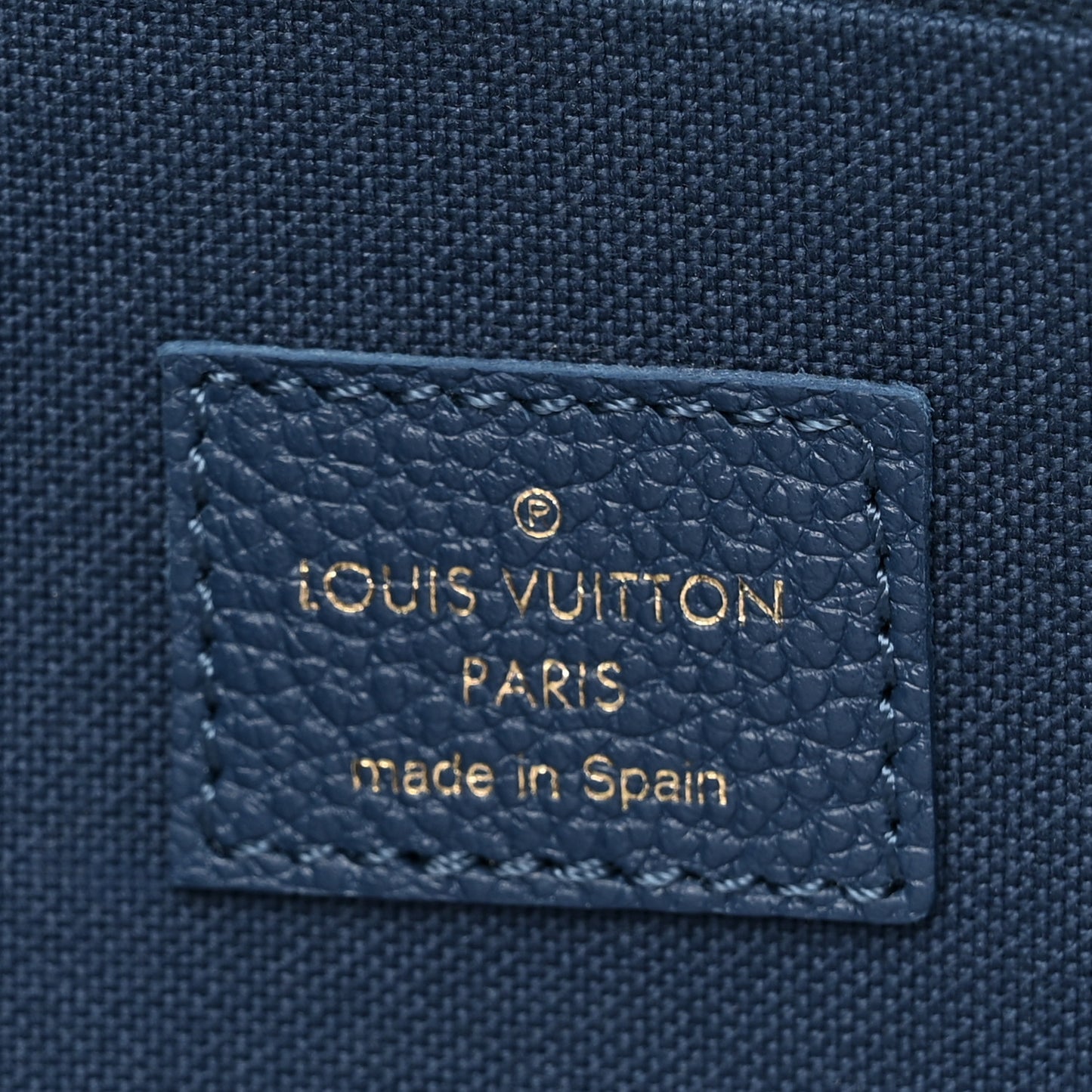 Empreinte Monogram Giant Felicie Pochette Chain Wallet Gradient Blue