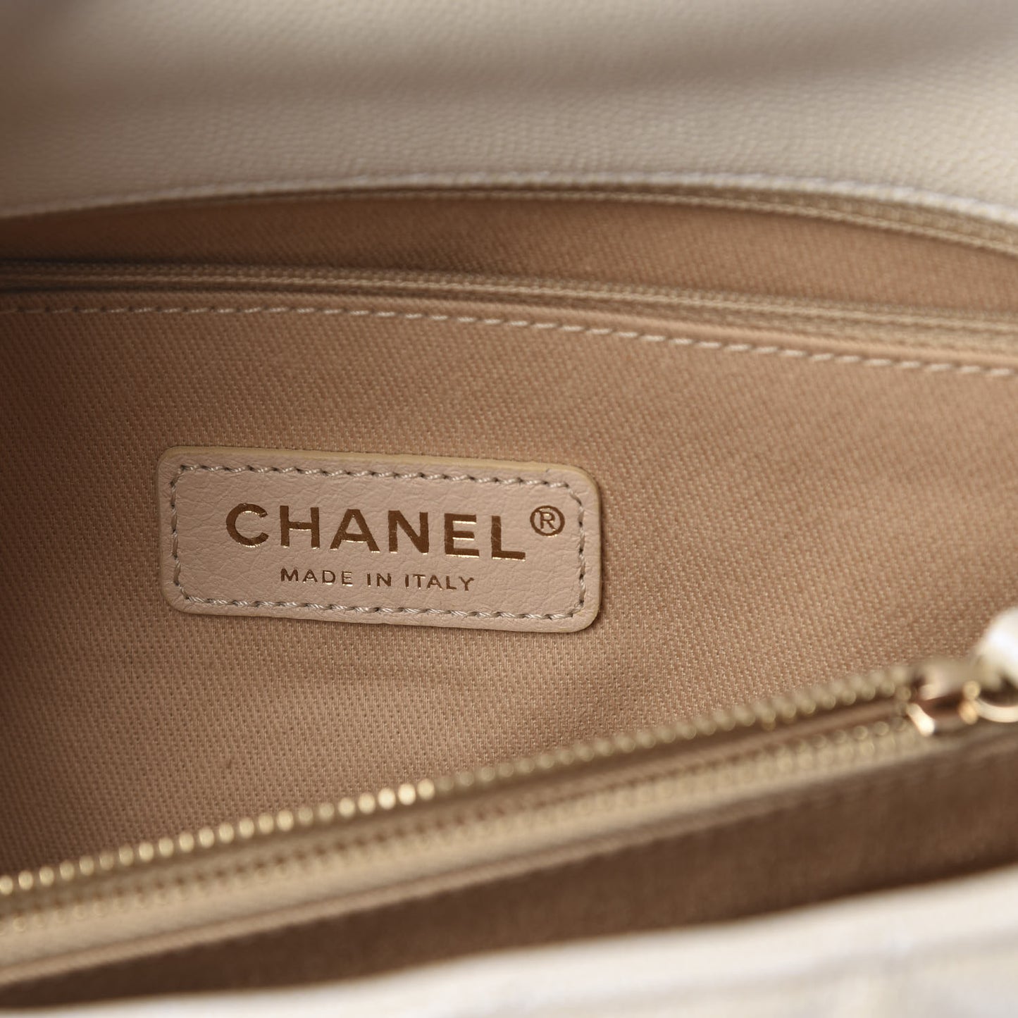 Iridescent Caviar Quilted Small Coco Handle Flap White