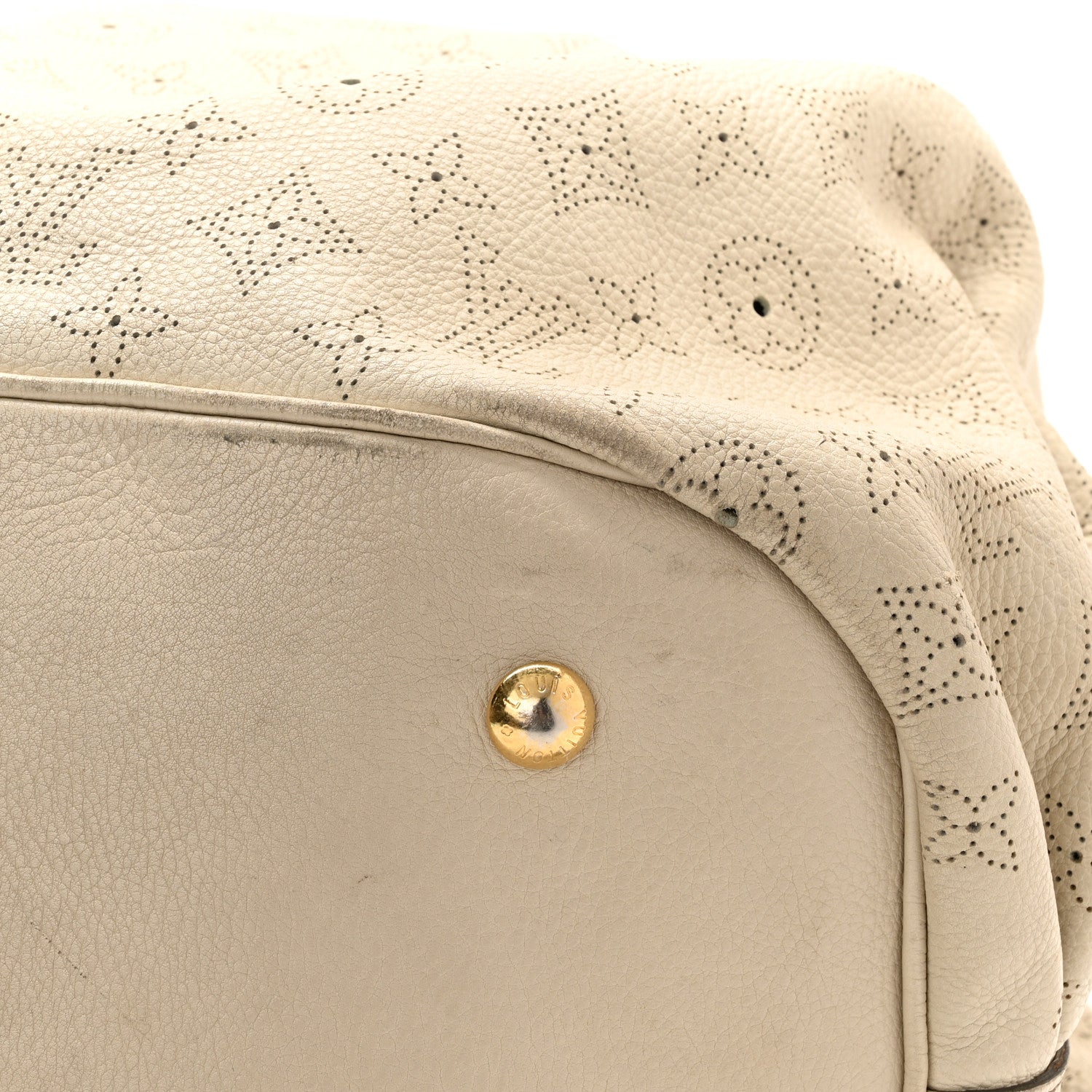 Louis Vuitton Mahina XL Gris 15 of 20