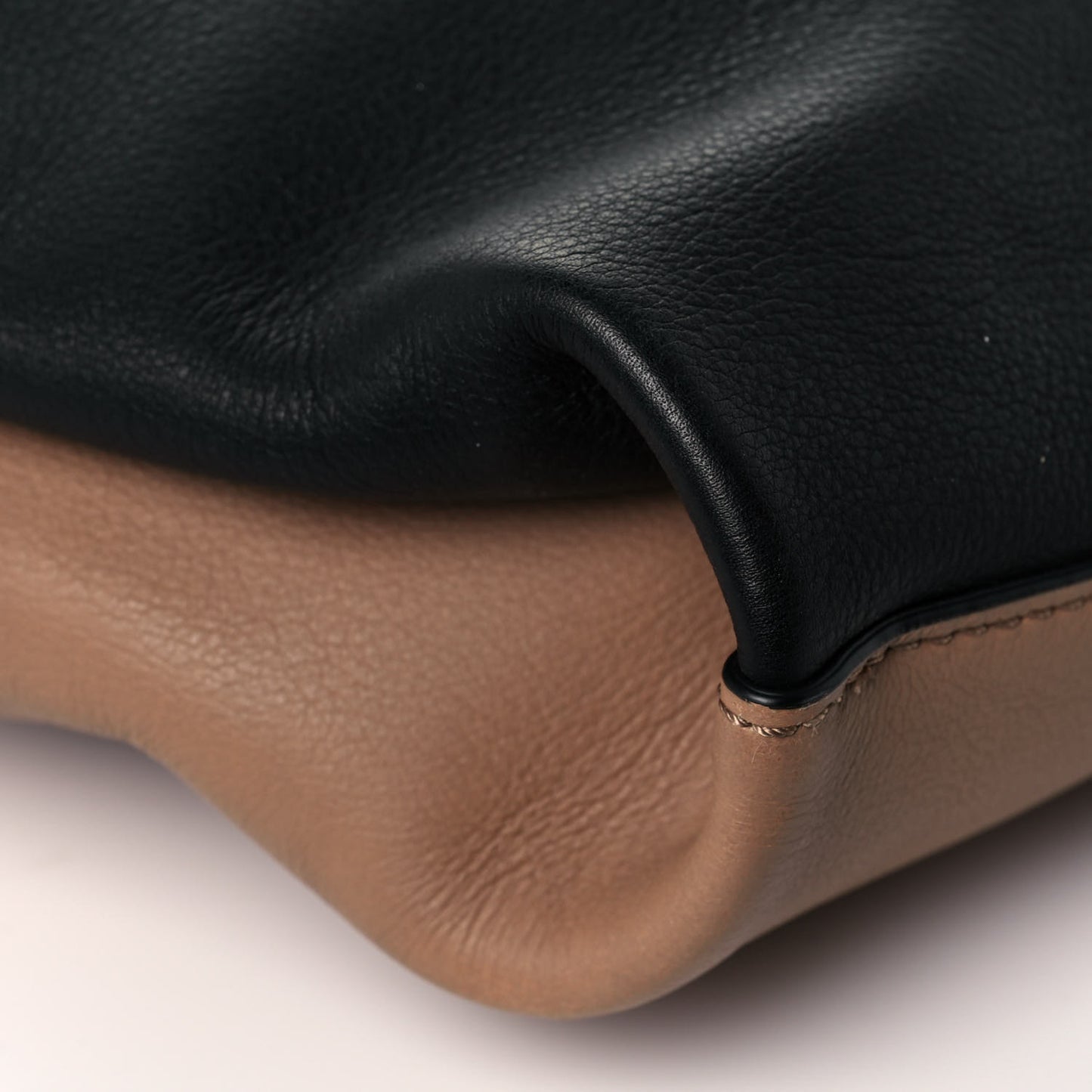 Calfskin Medium Grommet Hobo Light Camel Black