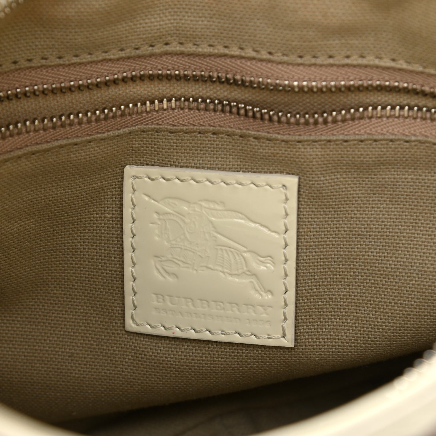 Patent Supernova Check Hearts Hobo White