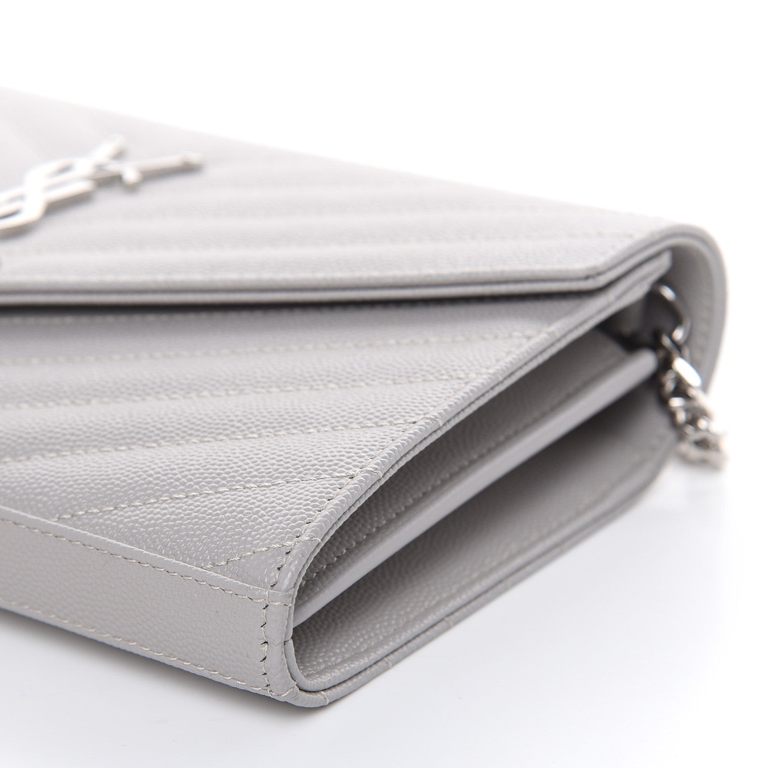 Saint Laurent Grain De Poudre Matelasse Chevron Monogram Chain Wallet Granite 8 of 10