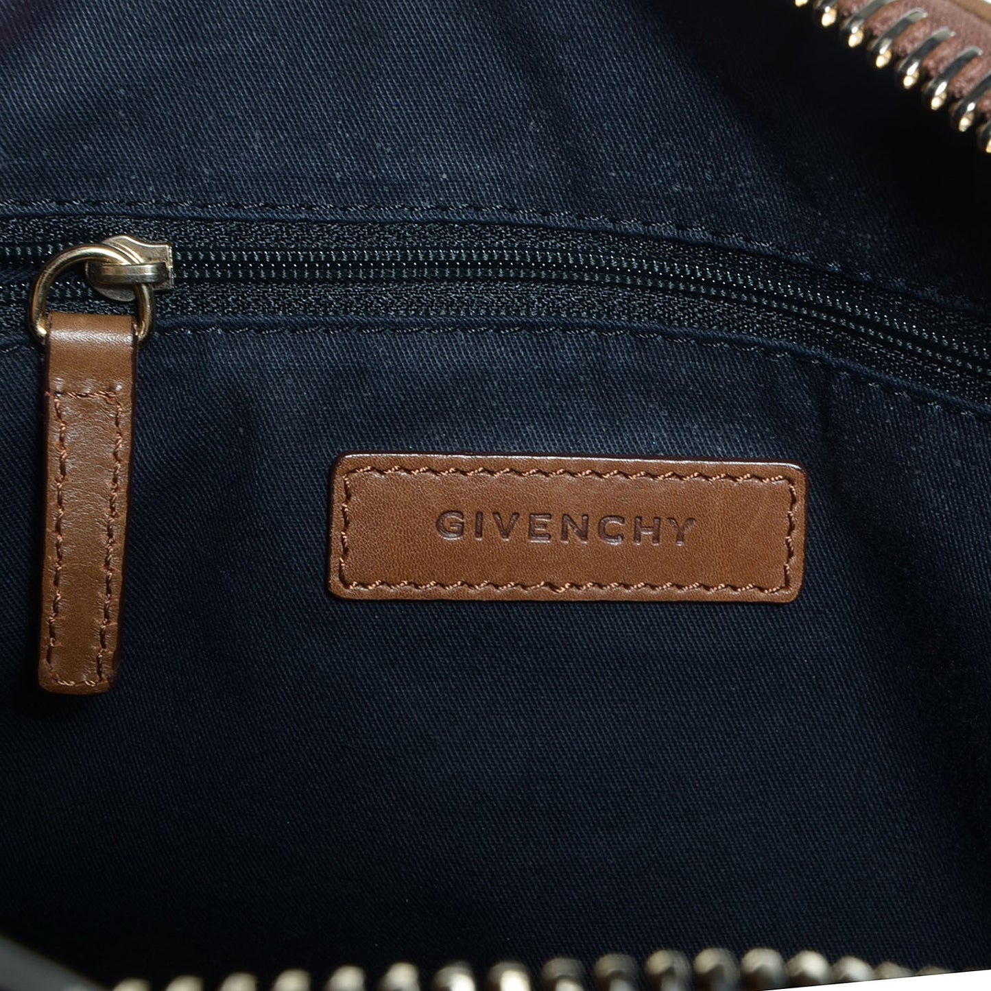 Smooth Calfskin Medium Woven Antigona Hazel