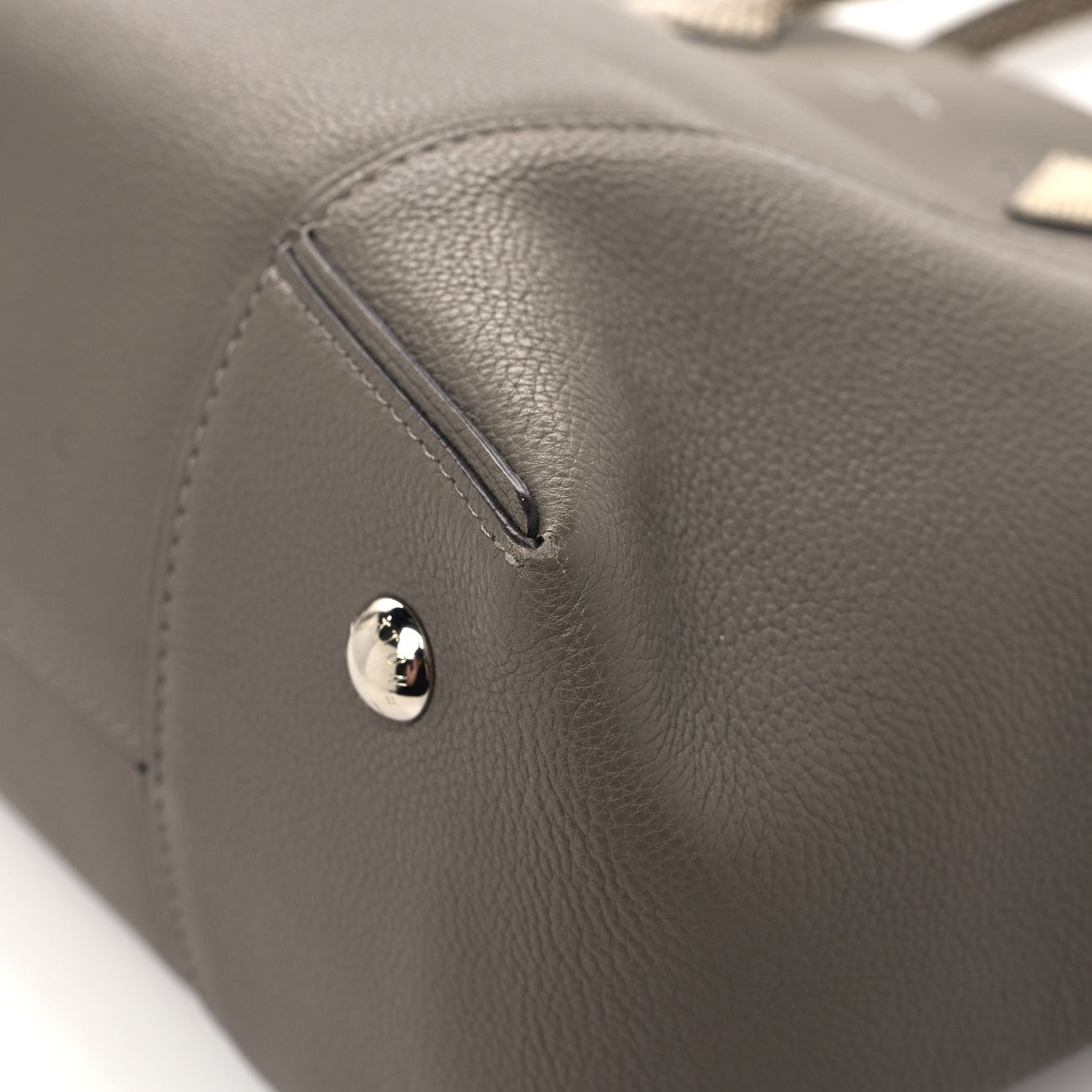 Louis Vuitton Veau Cachemire Ayers Soft Lockit MM Grey 10 of 13