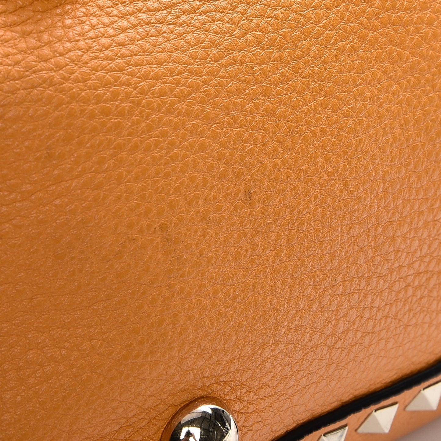 Pebbled Calfskin Medium Rockstud Tote Melon Sorbet