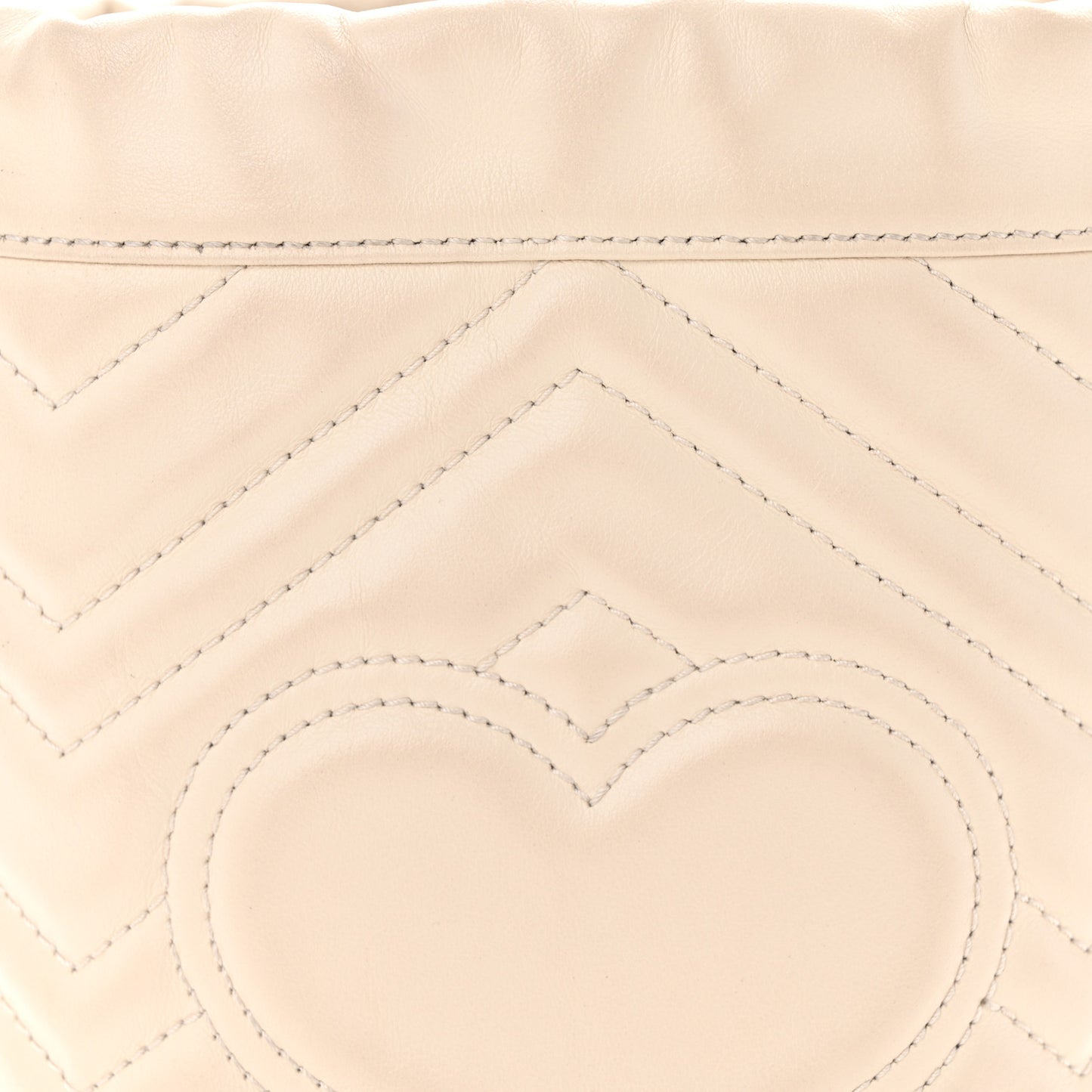 Calfskin Matelasse Mini GG Marmont 2.0 Bucket Bag White
